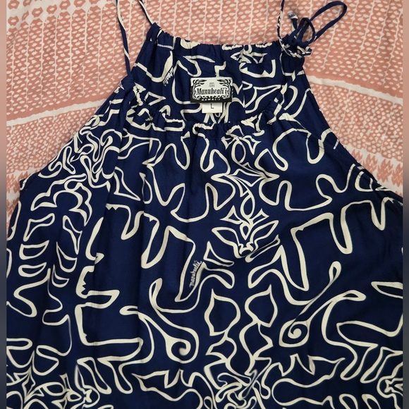 Manuheali'i Top - Picture 5 of 8